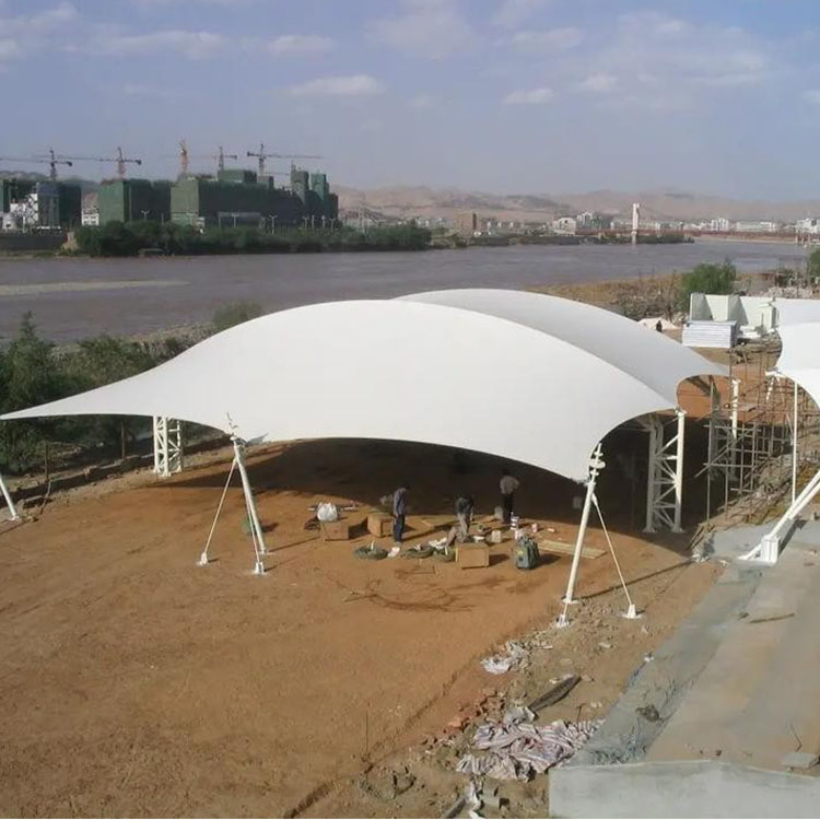 库尔勒市膜结构汽车棚